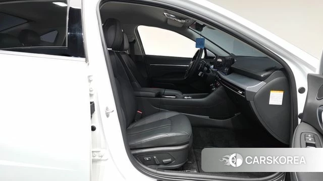 Hyundai Sonata D Edge Hybrid (DN8) id 4360621 из Кореи 18