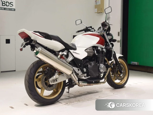 Проданный Honda CB1300SF 2011 из Японии, фото 2