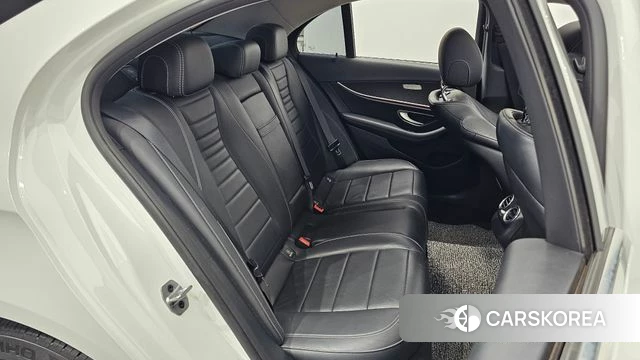 Mercedes-Benz E-Class W213 id 4203696 из Кореи 18