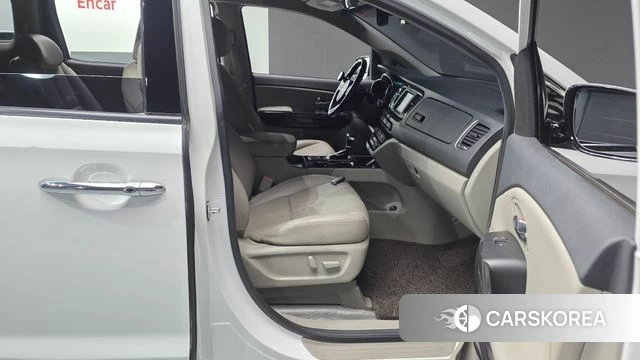 Kia The New Carnival id 4482994 из Кореи 18