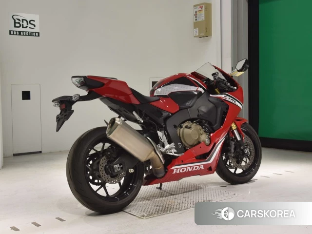 Проданный Honda CBR1000RR 2019 из Японии, фото 2