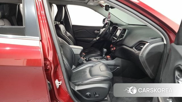 Jeep Cherokee (KL) id 4203779 из Кореи 18