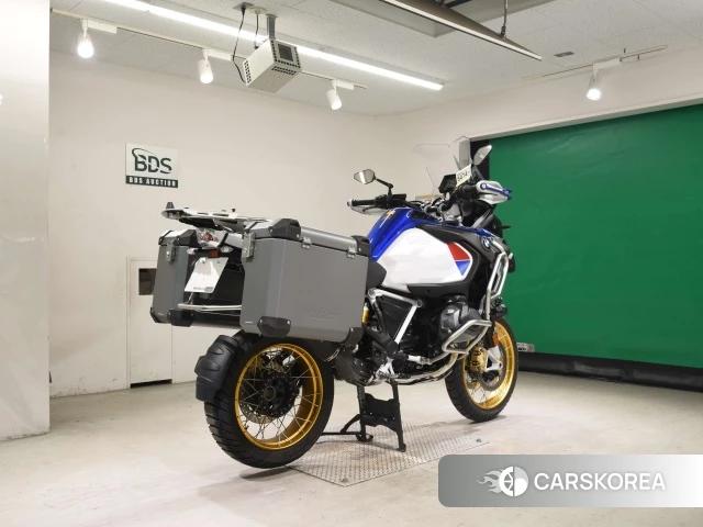 Проданный BMW R1250GS ADVENTURE 2020 из Японии, фото 2