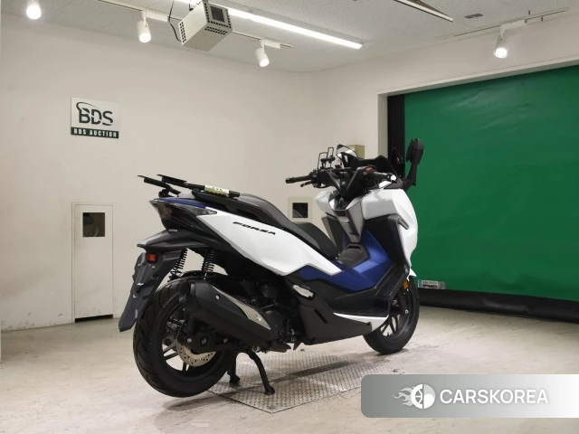 Проданный Honda FORZA 2018 из Японии, фото 2