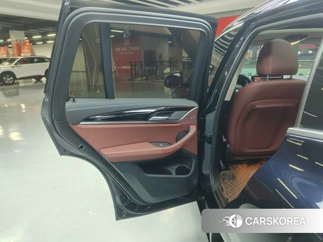 BMW X3 id 4328475 из Китая 18