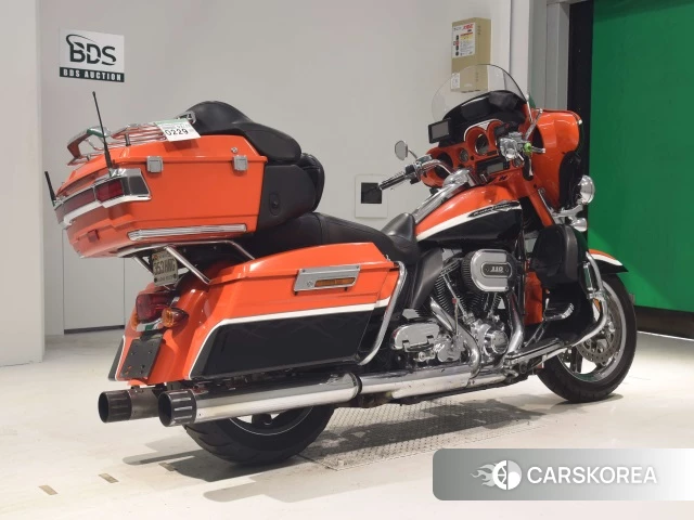 Проданный Harley-Davidson Electra Glide FLHTCUSE1800 CVO 2012 из Японии