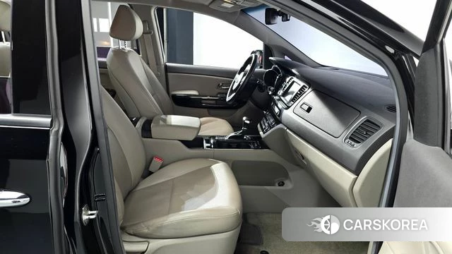 Kia All New Carnival id 4638310 из Кореи 18