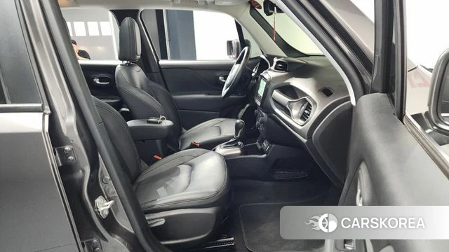 Jeep Renegade id 4604999 из Кореи 18