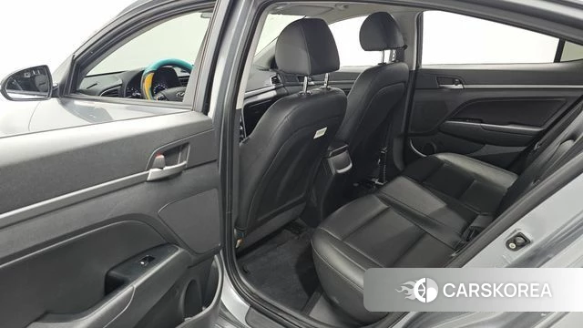 Hyundai Avante AD id 4610419 из Кореи 18