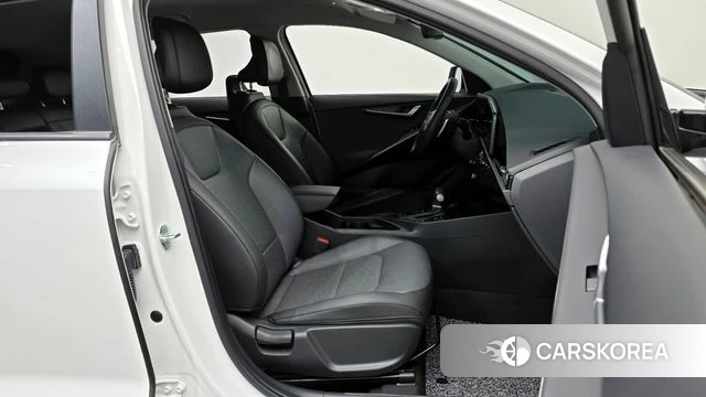 Kia Di Ol Nu Niro id 4223837 из Кореи 18