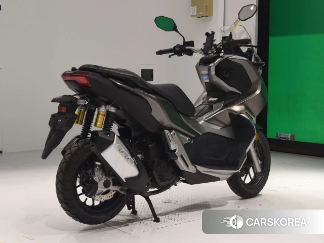 Проданный Honda ADV150 2019 из Японии, фото 2