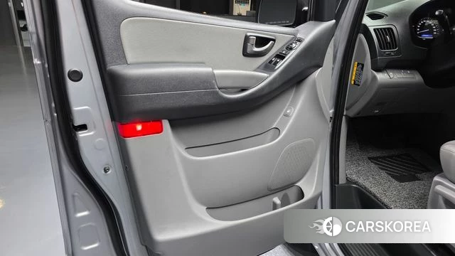 Hyundai The New Grand Starex id 4573537 из Кореи 18