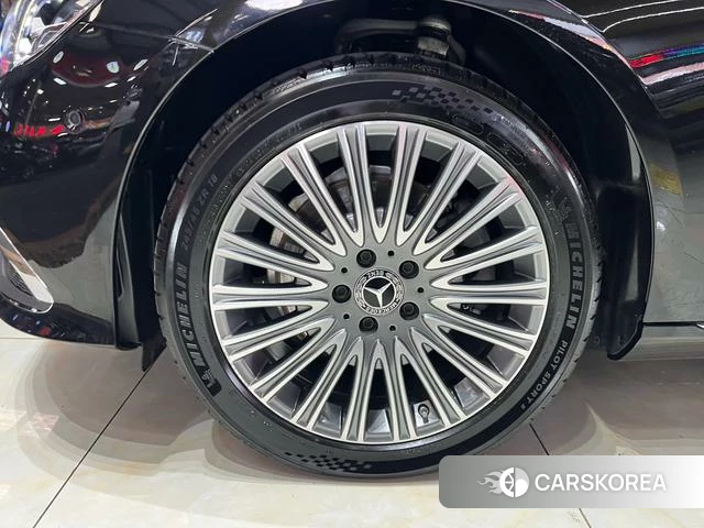 Mercedes-Benz E-class id 4335076 из Китая 18
