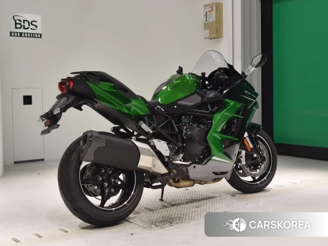Проданный Kawasaki NINJA H2 SX SE 2023 из Японии, фото 2