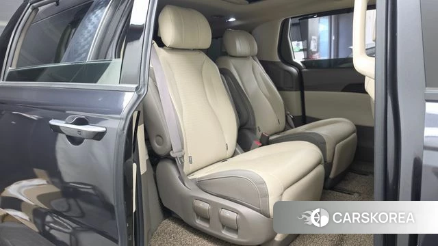 Kia Carnival 4th generation id 4688412 из Кореи 18