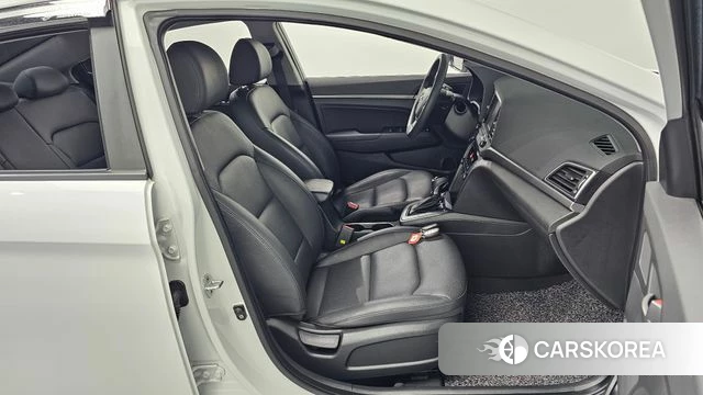 Hyundai Avante AD id 4188711 из Кореи 18