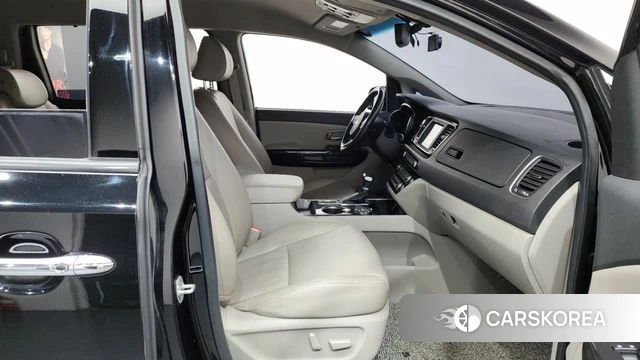 Kia The New Carnival id 4317947 из Кореи 18