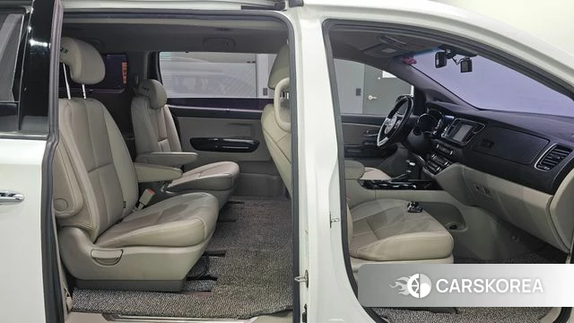 Kia The New Carnival id 4447495 из Кореи 18