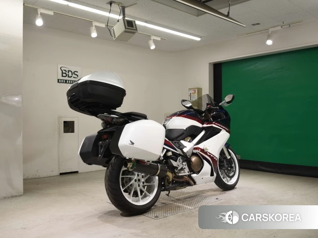 Проданный Honda VFR800F 2019 из Японии, фото 2