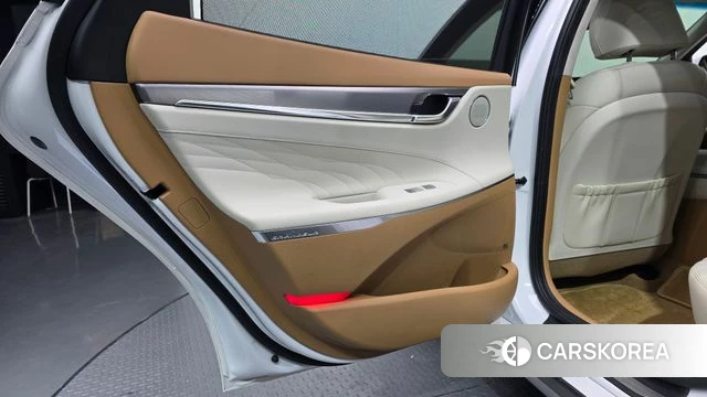 Hyundai The New Grandeur IG Hybrid id 4671411 из Кореи 18