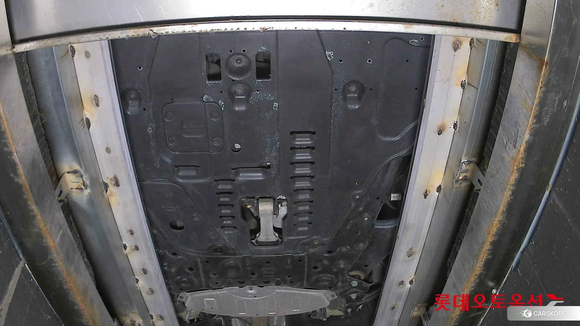 Kia Carnival id 3869415 из Кореи 18