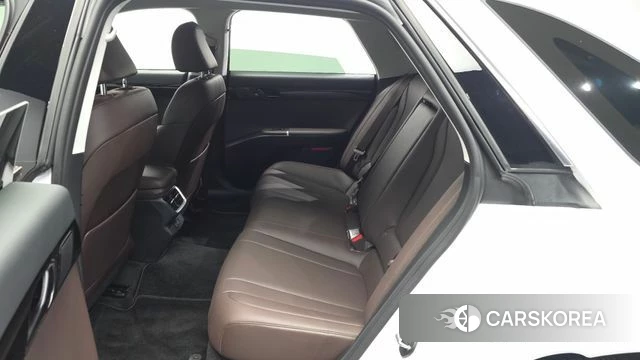 Hyundai Grandeur (GN7) id 4388136 из Кореи 18