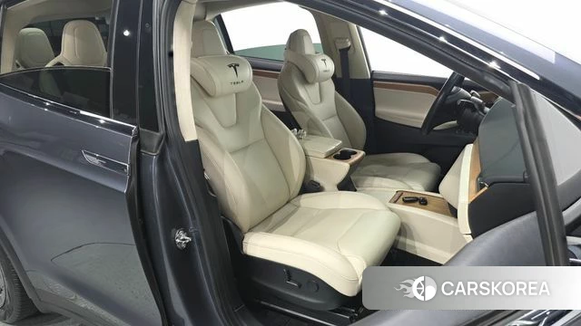Tesla Model X id 4371685 из Кореи 18