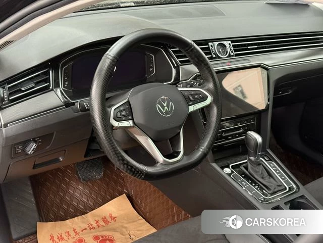 Volkswagen Magotan id 4278532 из Китая 18