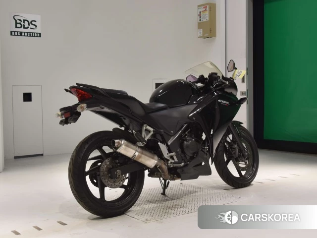 Проданный Honda CBR250R ABS 2013 из Японии, фото 2