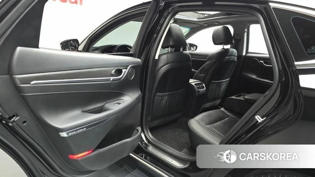 Hyundai Grandeur IG Hybrid id 4543139 из Кореи 18