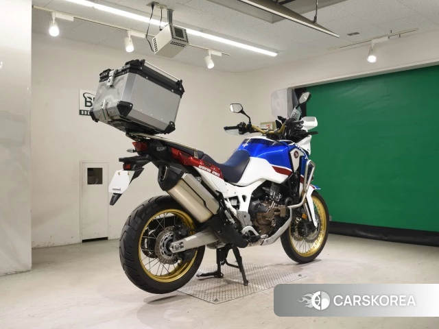 Проданный Honda CRF1000L AFRICA TWIN 2018 из Японии, фото 2