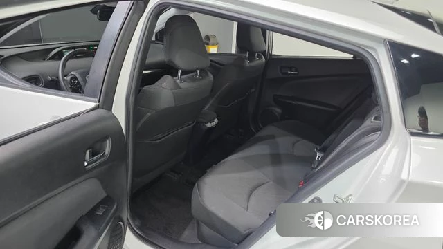 Toyota Prius 4th Generation id 4244366 из Кореи 18