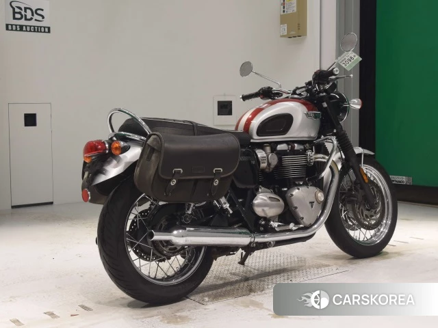 Проданный Triumph BONNEVILLE T120 2018 из Японии, фото 2