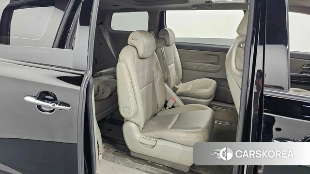 Kia All New Carnival id 4658472 из Кореи 18