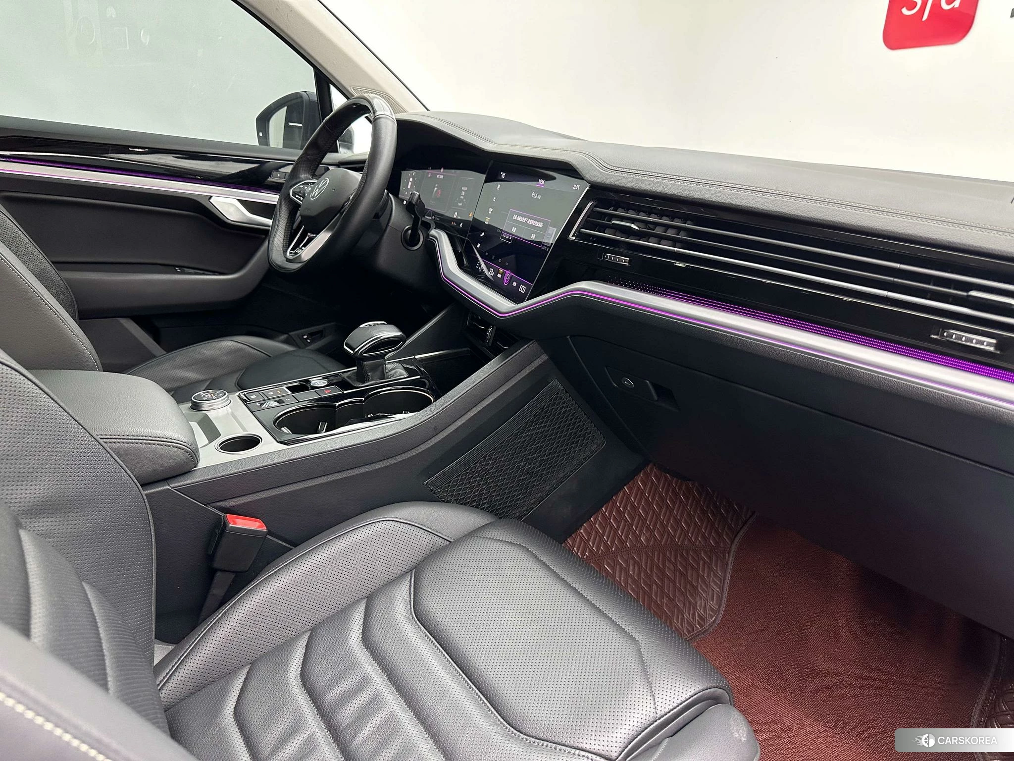 Volkswagen Touareg PHEV id 4420083 из Китая 18