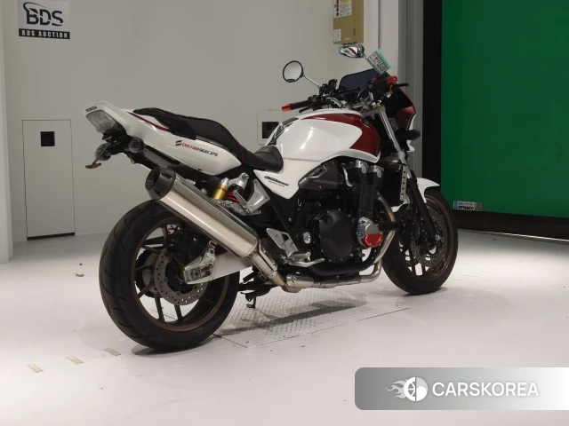 Проданный Honda CB1300SF 2017 из Японии, фото 2