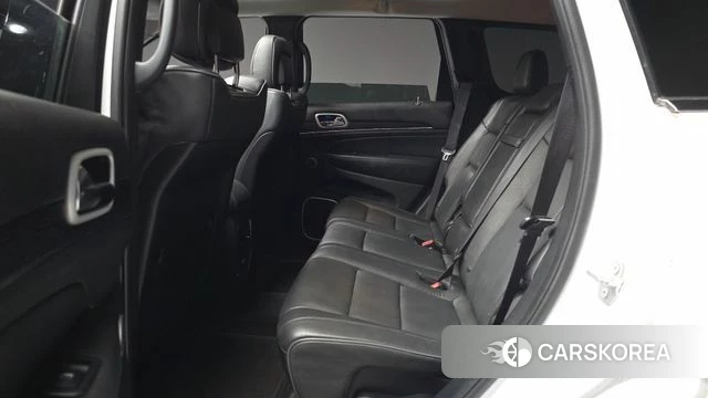 Jeep Grand Cherokee id 4477119 из Кореи 18