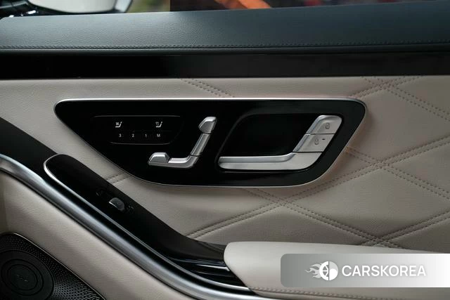 Mercedes-Benz Maybach S-class id 3920710 из Китая 18