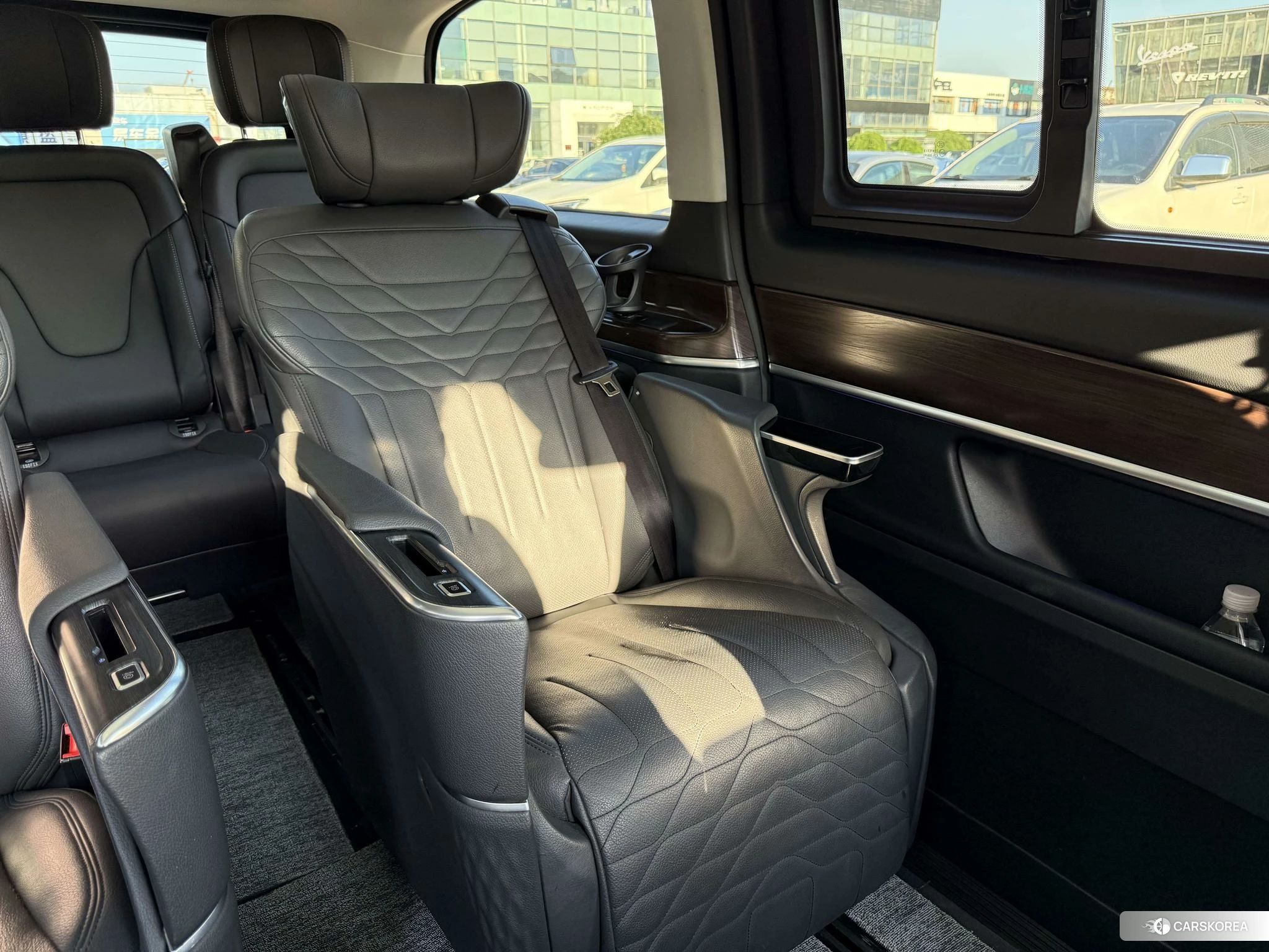 Mercedes-Benz V-class id 4473936 из Китая 18