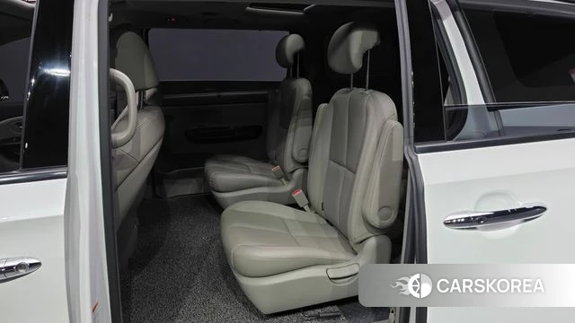 Kia The New Carnival id 4363180 из Кореи 18