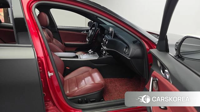 Kia Stinger id 4318366 из Кореи 18
