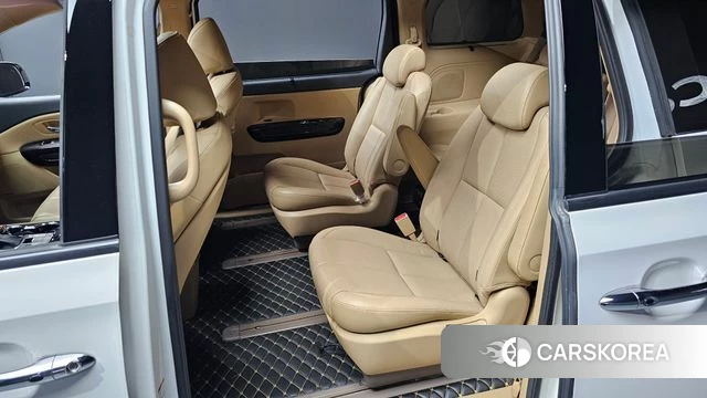Kia The New Carnival id 4339717 из Кореи 18