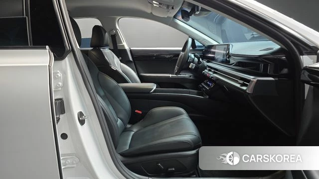 Hyundai Grandeur (GN7) id 4917172 из Кореи 18