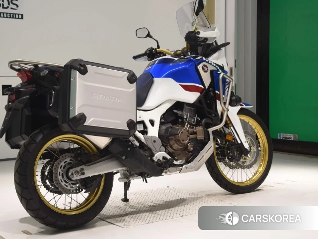 Проданный Honda CRF1000L AFRICA TWIN 2018 из Японии