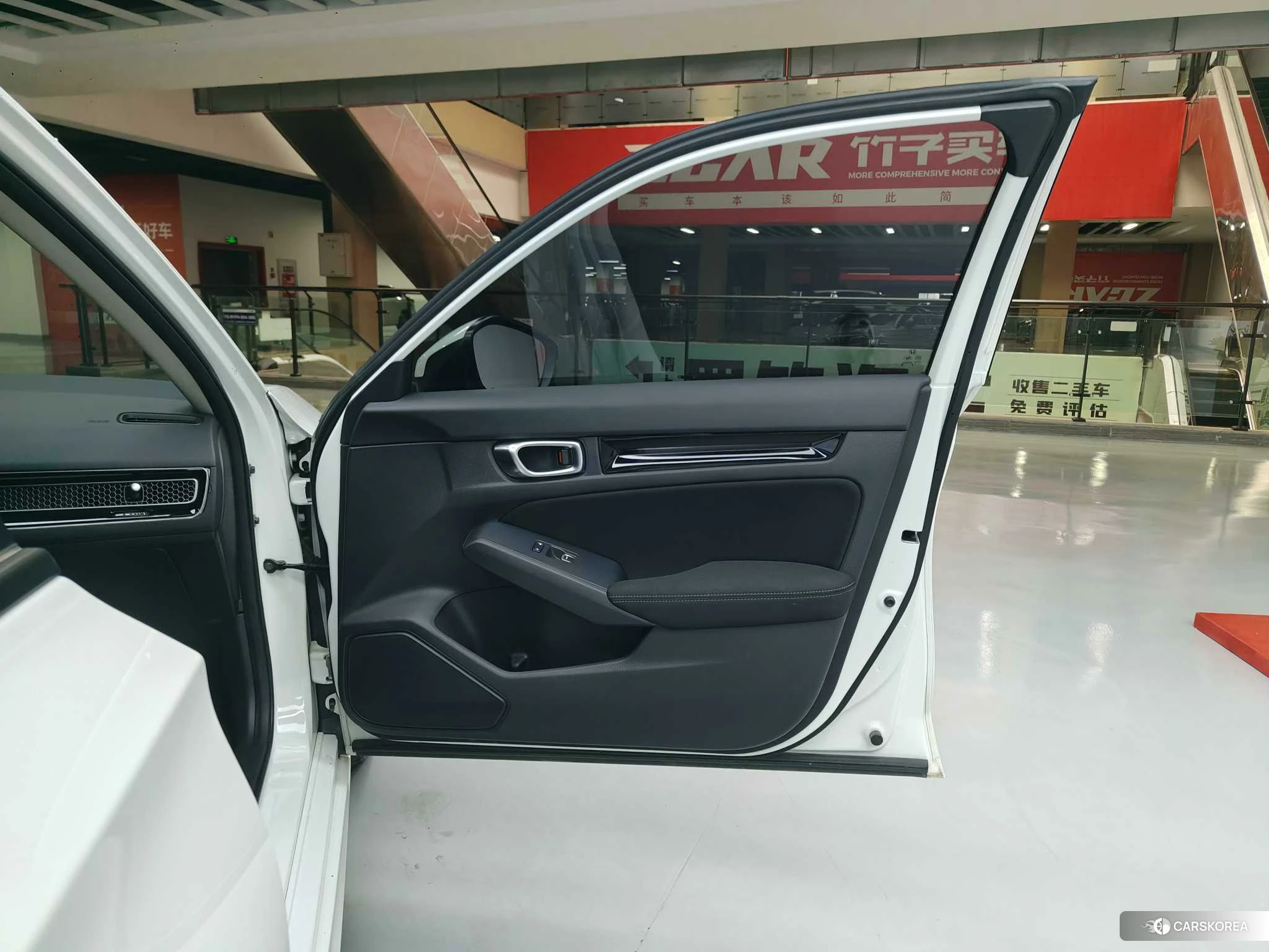 Honda Civic id 4486370 из Китая 18