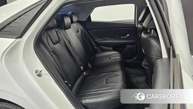 Hyundai Avante Hybrid (CN7) id 4650501 из Кореи 18