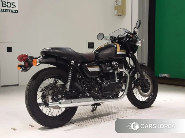 Проданный Kawasaki W800 CAFE 2022 из Японии, фото 2