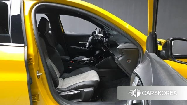 Peugeot e-208 second Generation id 4196126 из Кореи 18