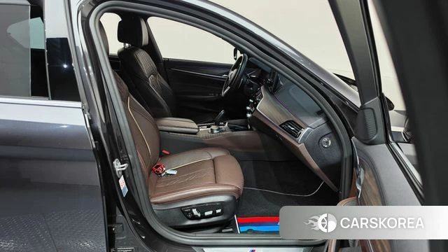 BMW 5 Series (G30) id 4780718 из Кореи 18