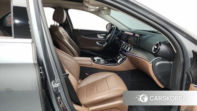 Mercedes-Benz E-Class W213 id 4318089 из Кореи 18